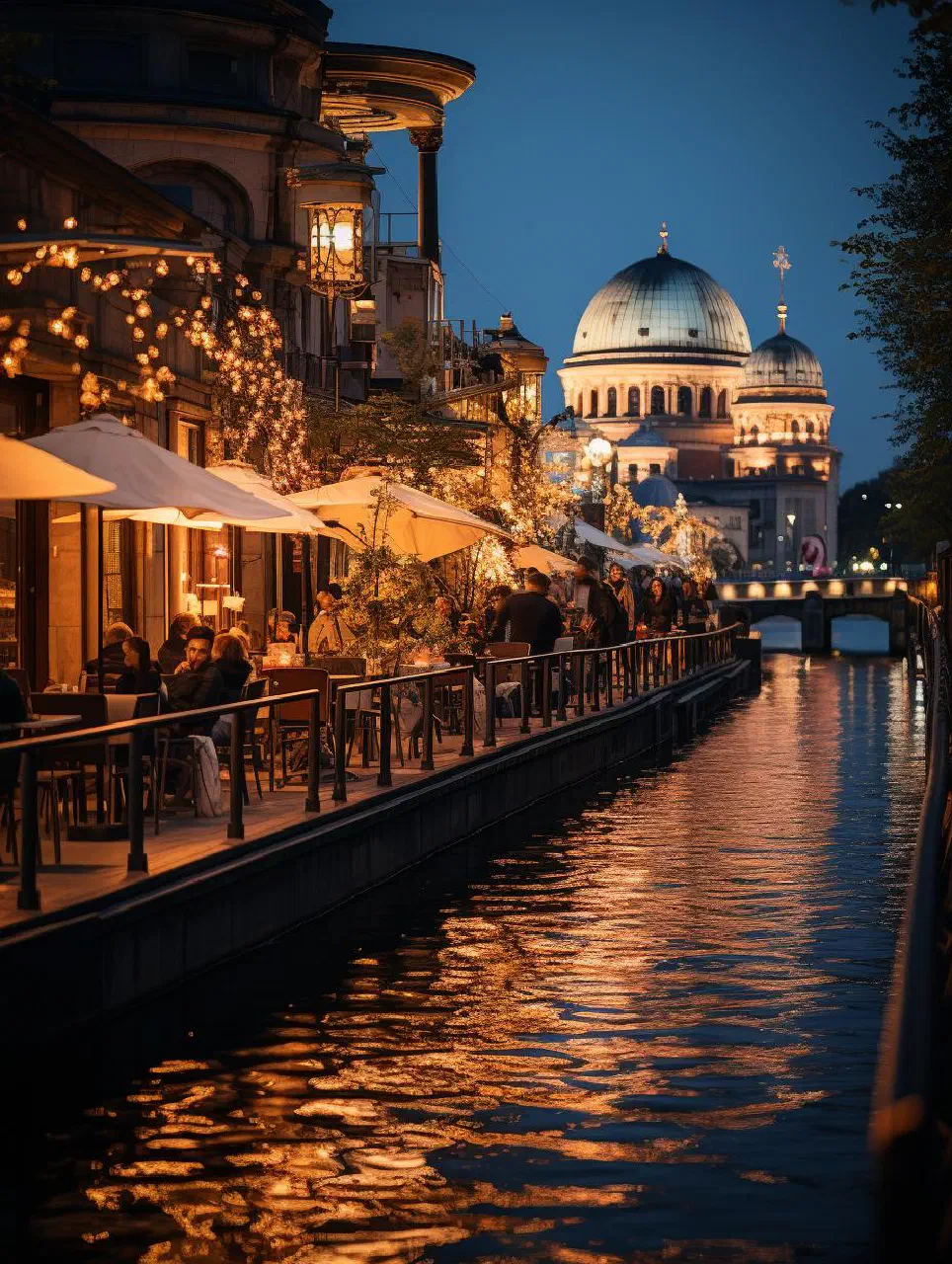 Hostelboat